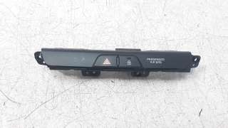 Recambio de warning para kia stonic (ybcuv) 2017- 1.2 cat referencia OEM IAM 93790H8011WK  
