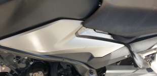 Recambio de moldura para honda cb 500f 2016- cb 500 f referencia OEM IAM 83610MKPJ00ZC  