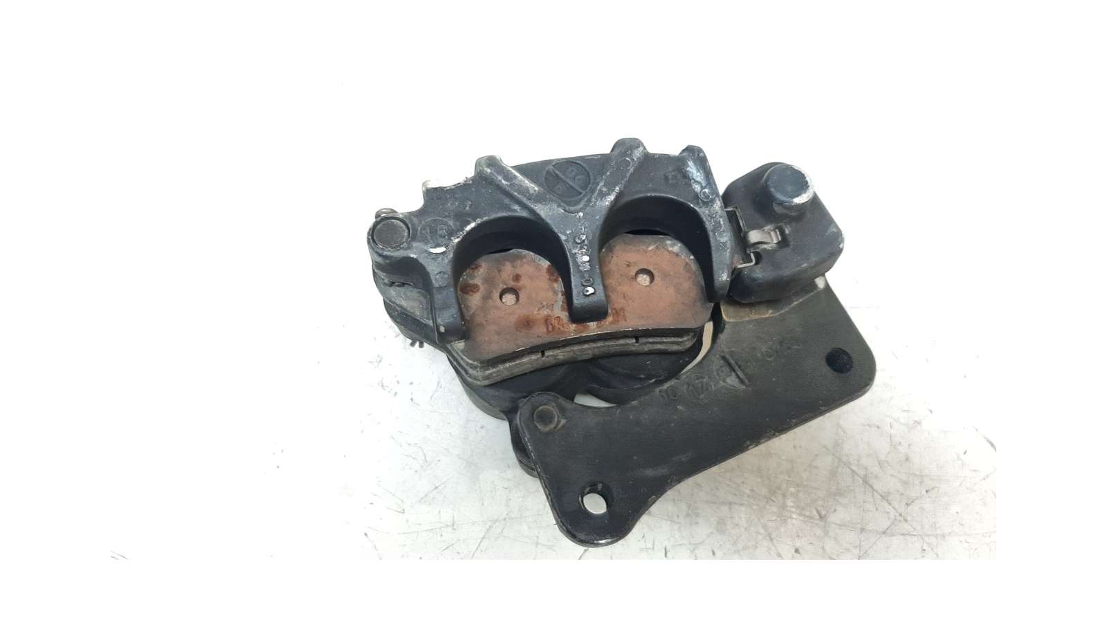 Recambio de pinza de freno delantera derecha para triumph tiger 800 2018- tiger 800 xca referencia OEM IAM T2022620   Recambio de pinza de freno delantera derecha para triumph tiger 800 2018- tiger 800 xca referencia OEM IAM T2022620