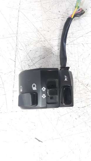 Recambio de piña luces izquierda para yamaha nmax 2015- nmax 125 referencia OEM IAM 2DPH39730000  