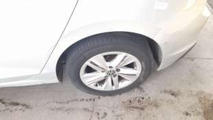 Recambio de paso rueda trasero izquierdo para volkswagen golf viii lim. (cd1) 2019- life referencia OEM IAM 5H0810971B  
