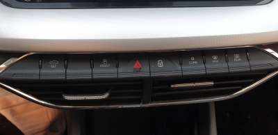 Recambio de warning para skoda octavia lim. (nx3) 2020- ambition referencia OEM IAM 5E3925200F  