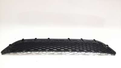 Recambio de rejilla paragolpes central para jaguar e-pace 2017- first edition referencia OEM IAM J9C317K945A  