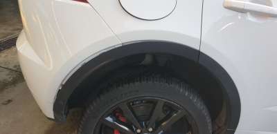 Recambio de aletin trasero derecho para jaguar e-pace 2017- first edition referencia OEM IAM J9C5030  