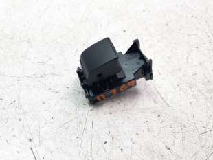 Recambio de mando elevalunas trasero derecho para toyota yaris cross 2021-2022 hybrid fwd style referencia OEM IAM 8481002260  