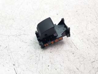 Recambio de mando elevalunas trasero derecho para toyota yaris cross 2021-2022 hybrid fwd style referencia OEM IAM 8481002260  