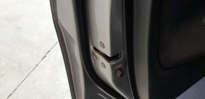 Recambio de cerradura puerta delantera izquierda para toyota yaris cross 2021-2022 hybrid fwd style referencia OEM IAM 69040K004