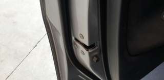 Recambio de cerradura puerta delantera izquierda para toyota yaris cross 2021-2022 hybrid fwd style referencia OEM IAM 69040K004