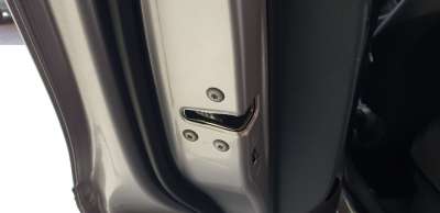 Recambio de cerradura puerta trasera izquierda para toyota yaris cross 2021-2022 hybrid fwd style referencia OEM IAM 69060K0030 