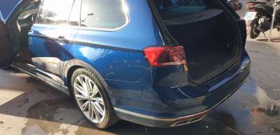 Recambio de deposito adblue para volkswagen passat variant (cb5) 2019- r-line referencia OEM IAM 3Q0131877H  