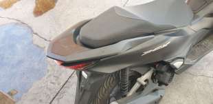 Recambio de agarradera trasera para honda pcx 125 2020- referencia OEM IAM 80110K1ZJ10ZA  