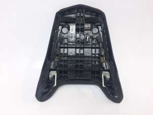 Recambio de asiento trasero para honda cbr 650r 2018- cbr 650r referencia OEM IAM 77300MKND510 77300MKND510  2