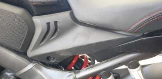Recambio de moldura para honda cbr 650r 2018- cbr 650r referencia OEM IAM 83600MKYD50  