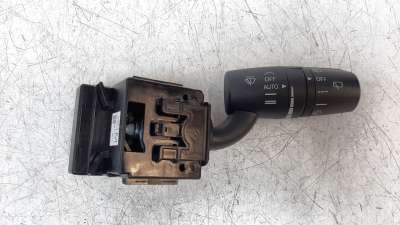 Recambio de mando limpia para mazda cx-3 2015-2018 referencia OEM IAM KD4717F899  