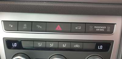 Recambio de warning para seat ateca (khp) 2020-2022 fr referencia OEM IAM 5F0953235B  