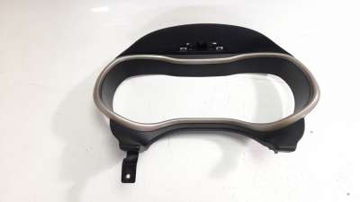 Recambio de embellecedor para jeep cherokee 2014- 2.0 m-jet cat referencia OEM IAM 1YR31TRMAB  