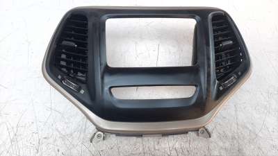 Recambio de aireador central para jeep cherokee 2014- 2.0 m-jet cat referencia OEM IAM 75543A01  