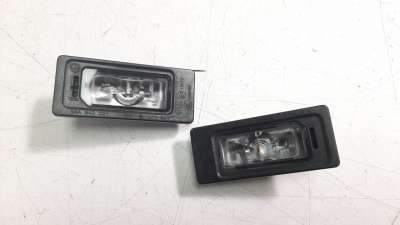 Recambio de piloto matricula para audi a4 berlina (8wc) 2019- 35 tdi s line referencia OEM IAM 5NA943021  VG0564350
