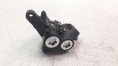 Recambio de pinza de freno delantera izquierda para yamaha mt -07 2021- referencia OEM IAM 1WS2580T00  