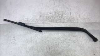 Recambio de brazo limpia delantero derecho para jeep cherokee 2014- 2.0 m-jet cat referencia OEM IAM 68197137AA  