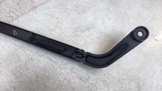 Recambio de brazo limpia delantero derecho para jeep cherokee 2014- 2.0 m-jet cat referencia OEM IAM 68197137AA  