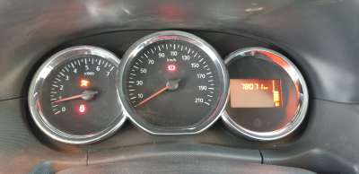 Recambio de cuadro instrumentos para dacia duster 2010-2018 ambiance 4x2 referencia OEM IAM 248104707R  