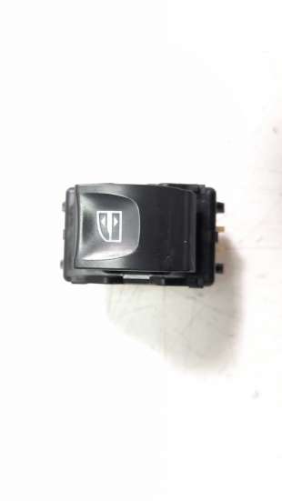 Recambio de mando elevalunas delantero derecho para dacia duster 2010-2018 ambiance 4x2 referencia OEM IAM 254217475R IAF040017H