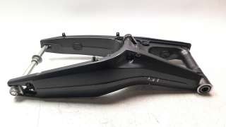 Recambio de puente trasero para honda cb 650r 2018- referencia OEM IAM 52200MKND50  