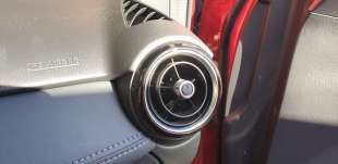 Recambio de aireador derecho para mazda cx-3 2015-2018 100 aniversario referencia OEM IAM D09W6473001  
