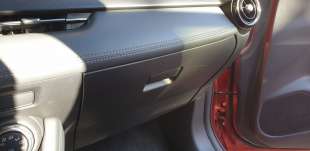 Recambio de guantera para mazda cx-3 2015-2018 100 aniversario referencia OEM IAM DH0M64030A02  