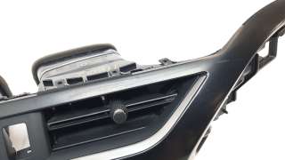 Recambio de aireador central para lexus ux (za10) 2018- 250h referencia OEM IAM 5568076010  