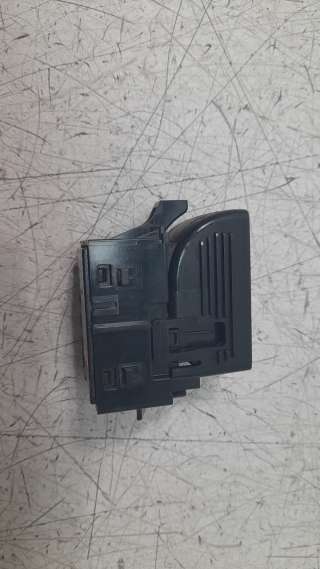 Recambio de mando elevalunas trasero izquierdo para mazda 3 sedán (bp) 2019- evolution referencia OEM IAM BDGF66370  