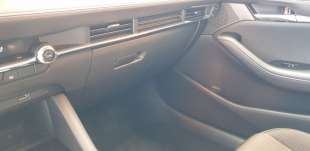 Recambio de guantera para mazda 3 sedán (bp) 2019- evolution referencia OEM IAM BEPN6403002  