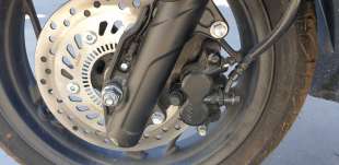 Recambio de pinza de freno delantera izquierda para honda pcx 125 2020- referencia OEM IAM 45150K29D02  