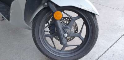 Recambio de llanta delantera para honda pcx 125 2020- referencia OEM IAM 44650K1YJ50ZA  