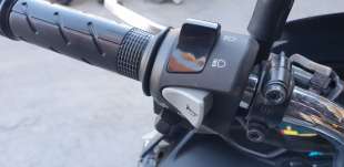 Recambio de piña luces izquierda para honda pcx 125 2020- referencia OEM IAM 35200K1YD12  