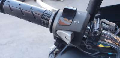 Recambio de piña luces izquierda para honda pcx 125 2020- referencia OEM IAM 35200K1YD12  
