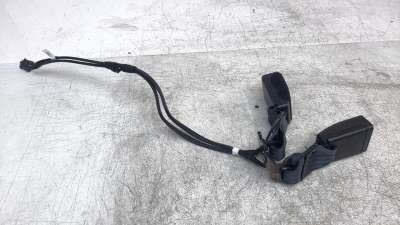 Recambio de enganche cinturon trasero derecho para peugeot 208 (p2) 2019- allure referencia OEM IAM 6403512000  