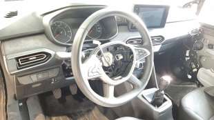 Recambio de volante para dacia sandero iii 2020- stepway extreme referencia OEM IAM 484007754R  