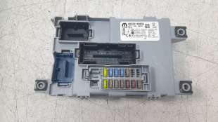 Recambio de caja reles / fusibles para fiat 500 2007-2016 referencia OEM IAM 00522149850  