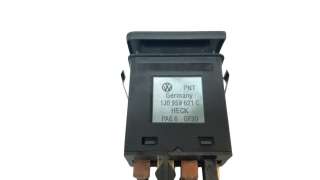 Recambio de interruptor para volkswagen golf iv berlina (1j1) 1997-2003 básico referencia OEM IAM 1J0959621C  