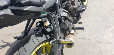 Recambio de estribera derecha para yamaha mt-07 2014- mt-07 referencia OEM IAM 1WS2742L01  