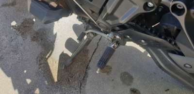 Recambio de estribera izquierda para yamaha mt-07 2014- mt-07 referencia OEM IAM 1WS2744200  