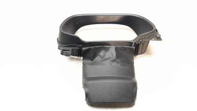 Recambio de moldura para hyundai tucson 2015- 1.6 crdi cat referencia OEM IAM 84831D7AA0  