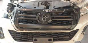 Recambio de rejilla delantera para toyota hilux (gun1) 2016- doble cabina dlx 4x4 referencia OEM IAM 531000KB30  