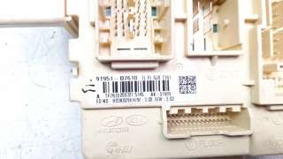 Recambio de caja reles / fusibles para hyundai tucson 2015- 1.6 crdi cat referencia OEM IAM 91951D7610  