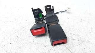 Recambio de enganche cinturon trasero central para kia stonic (ybcuv) 2017- 1.0 tgdi cat referencia OEM IAM 898B0H8200WK  