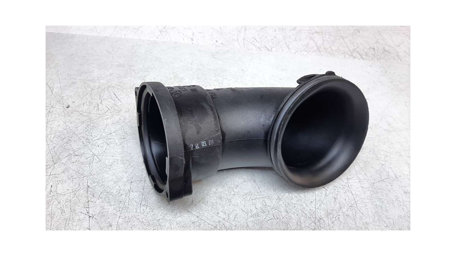 Recambio de tubo para porsche cayenne (typ 9pa) 2002-2007 turbo s referencia OEM IAM 7L0128533   Recambio de tubo para porsche cayenne (typ 9pa) 2002-2007 turbo s referencia OEM IAM 7L0128533