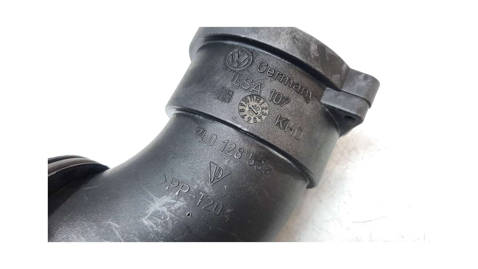 Recambio de tubo para porsche cayenne (typ 9pa) 2002-2007 turbo s referencia OEM IAM 7L0128533   Recambio de tubo para porsche cayenne (typ 9pa) 2002-2007 turbo s referencia OEM IAM 7L0128533