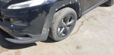 Recambio de brazo suspension delantero izquierdo para jeep cherokee 2014- limited 4wd referencia OEM IAM 04668993AG  